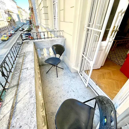 Central Vintage Residency - Balcony & Ac * Будапешт