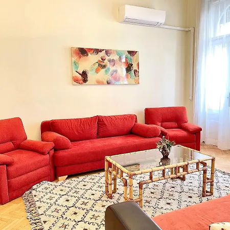 Central Vintage Residency - Balcony & Ac Апартаменты *